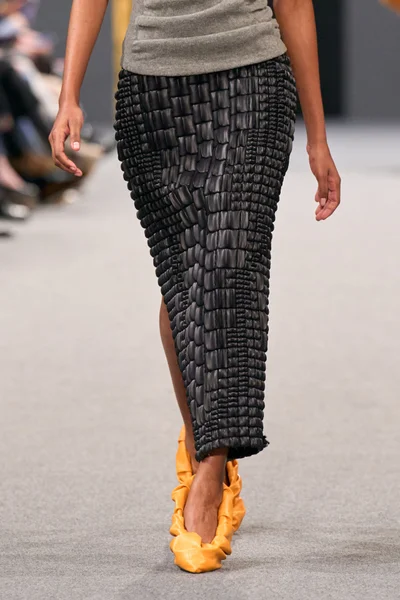 Look 12